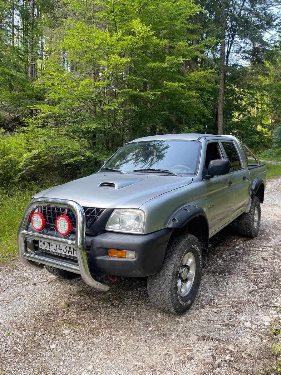 Mitsubushi l200 2.5TD - 13