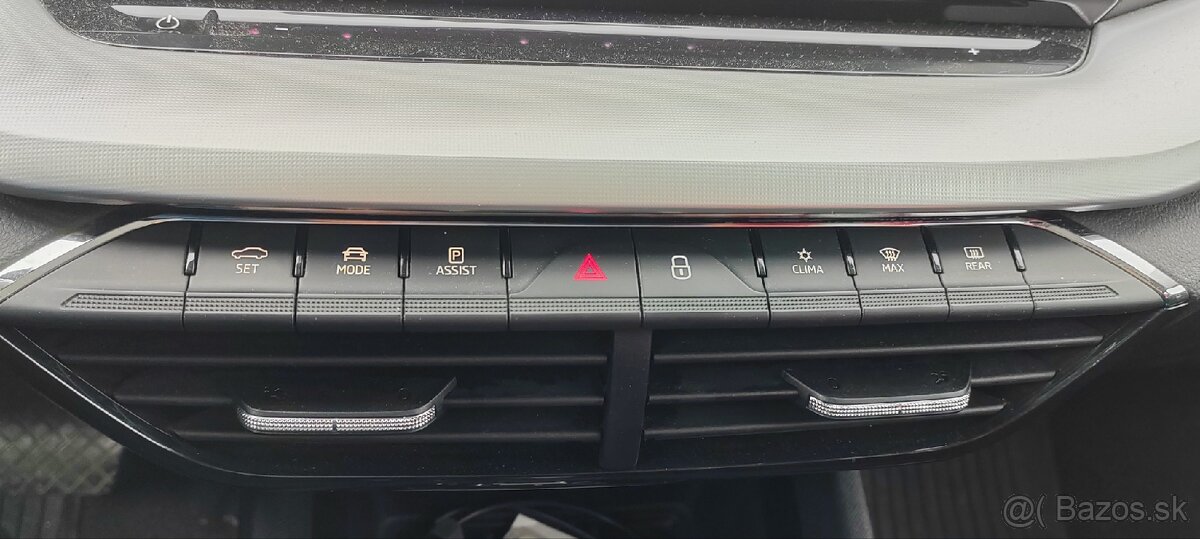 Škoda Octavia 4 Combi 2.0 TDI DSG 9/2021 - 13