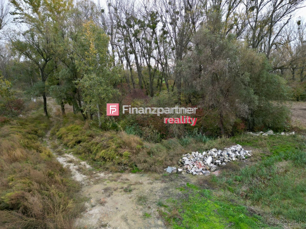 Na predj 3x stavebné pozemky v tichej lokalite - 13
