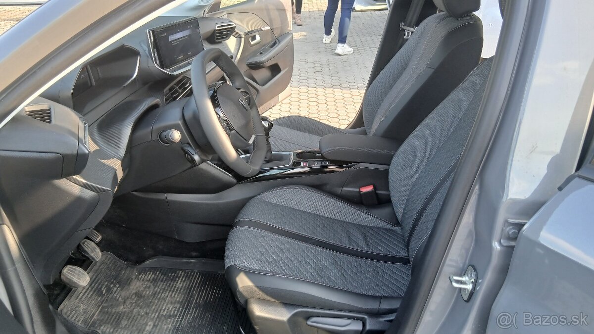 Peugeot 208 1.2 PureTech 100 Allure - 13