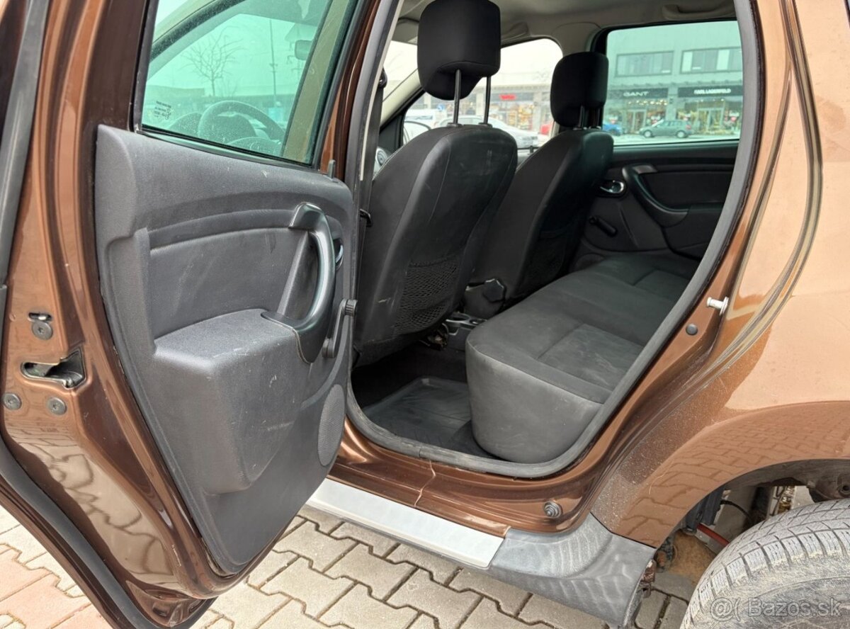 Dacia Duster 1.2 TCe 92kw ČR 1.maj. TZ - 13