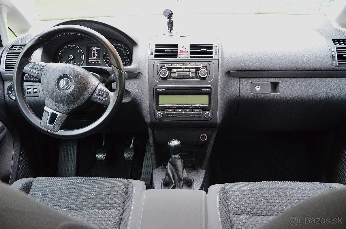 Volkswagen Touran 1.6 TDI Panorama - 13