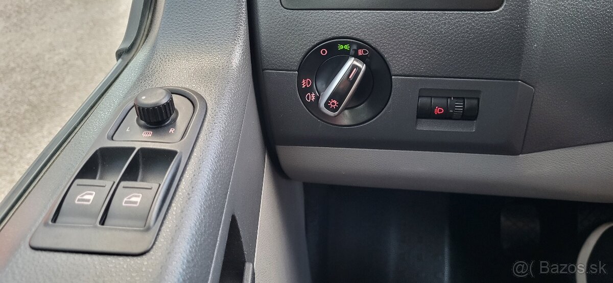 VW Transporter T5 2,0TDI 103kW 9miest - 13