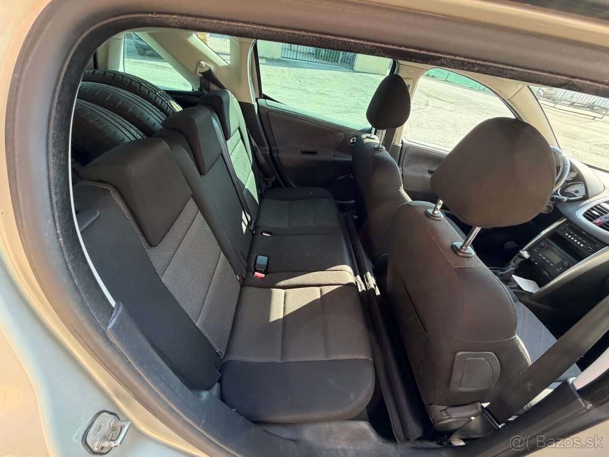 Peugeot 207 SW 1.6 HDi - 13