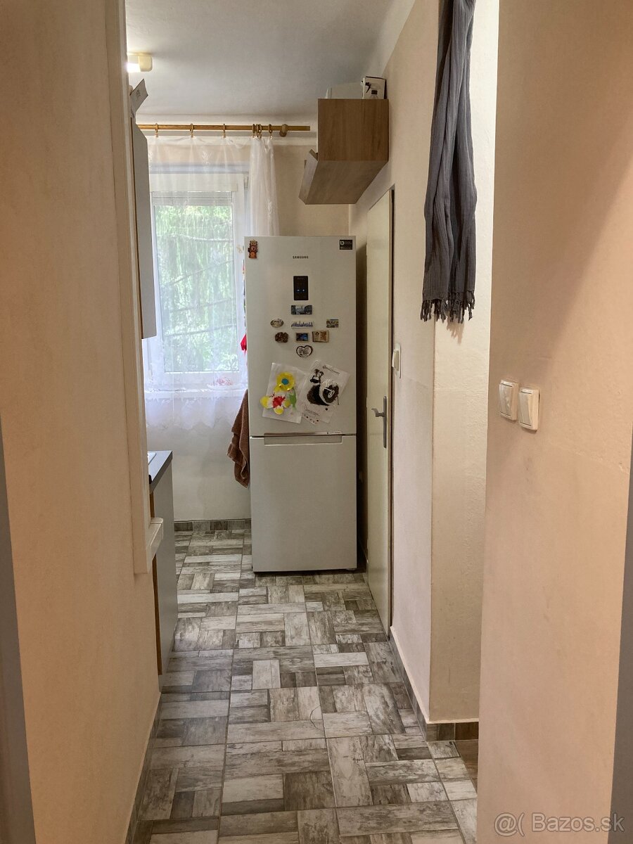 TOP PONUKA Trojizbovy byt Lučenec - 13