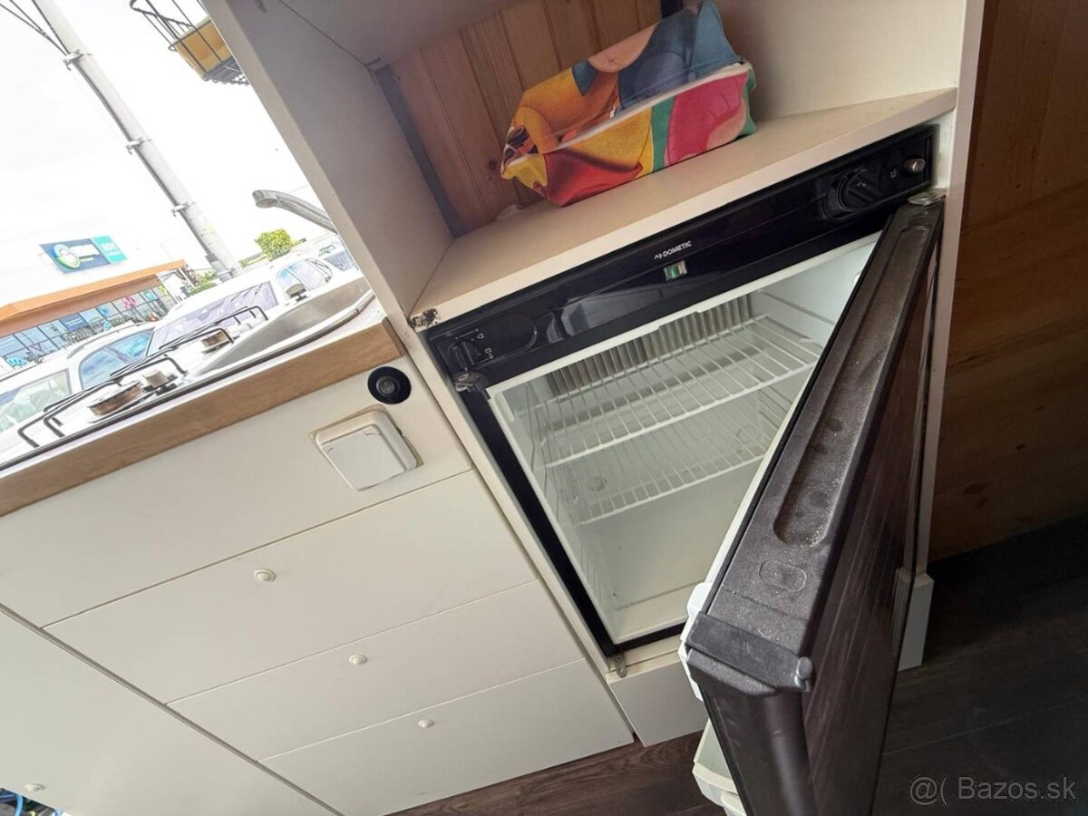 Iveco Daily 2,8D Karavanová prestavba - 13