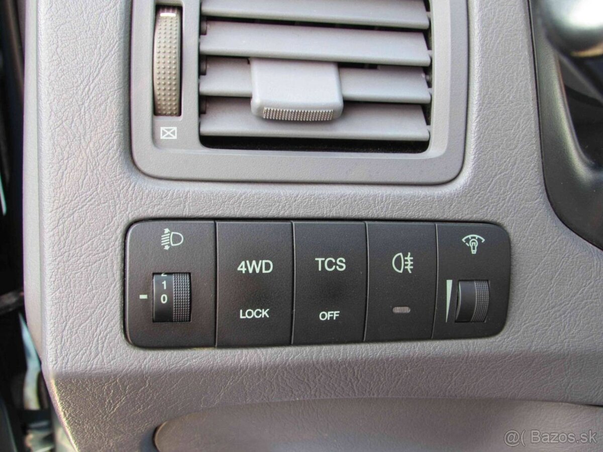 Hyundai Tucson 2.0 CVVT Dynamic - 1. majiteľ - 13