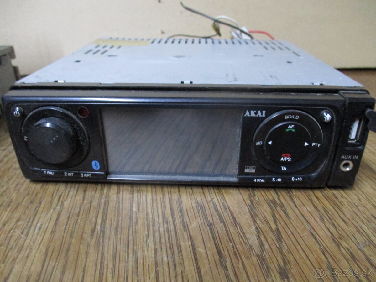 AKAI a SONY autoradia - 13