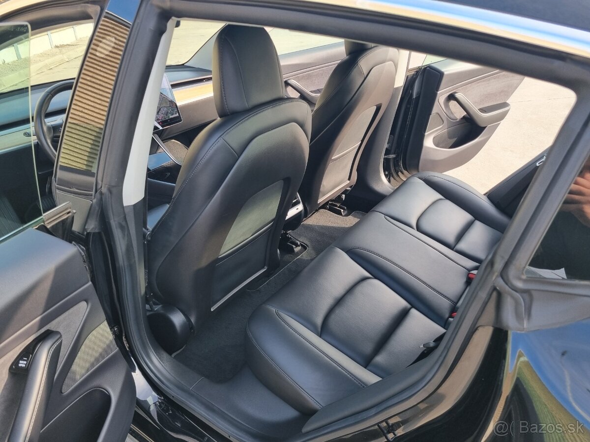 TESLA MODEL 3 Standart Range plus - 13