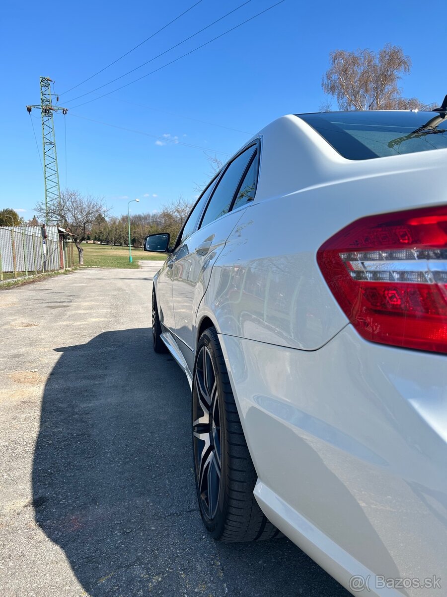 Mercedes-Benz E 350 CDI 4MATIC - 13