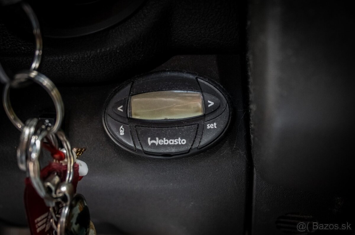 Nissan Pathfinder 2.5 dCi – 128 kW - 13