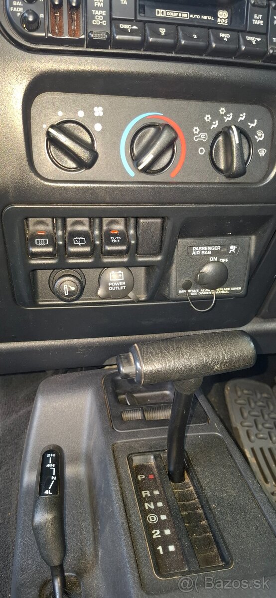 Predám Jeep Wrangler 4L automat. - 13