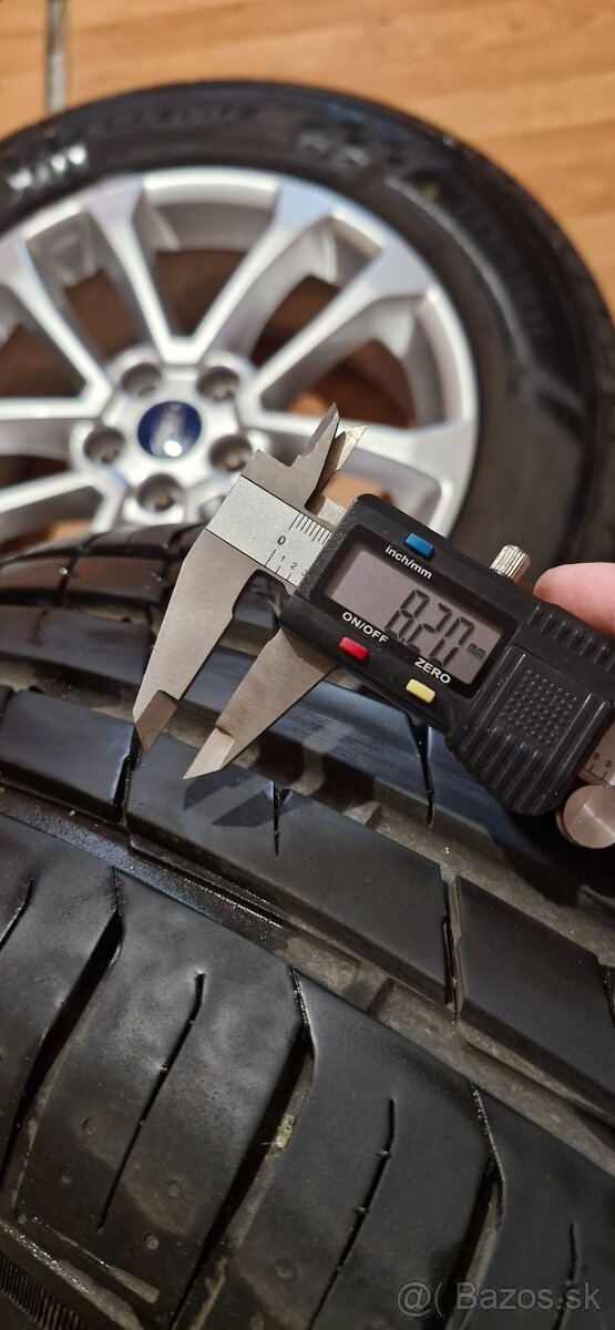 Predám letnú sadu Ford Kuga ,225/65 r17 , 8MM +TPMS - 13