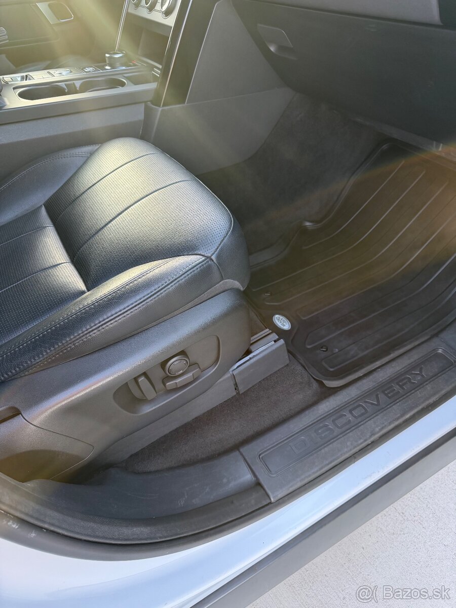 Land Rover Discovery 5 - 13