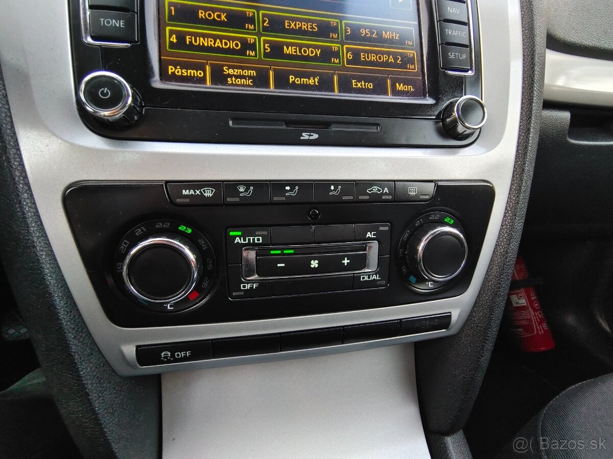 Škoda Octavia II 1.6 Tdi • 2010 • 251tis km • Klima Navi - 13