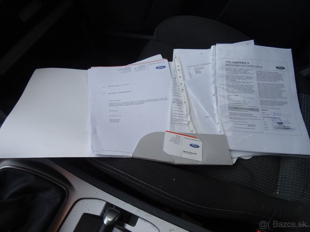 Ford S-MAX 2.0i 107Kw 2x sada kol, 7 míst - 13