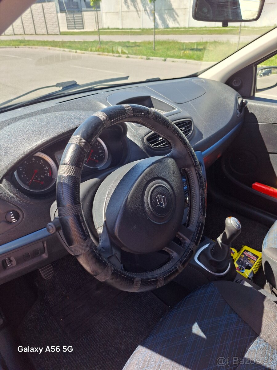 Predám Renault Clio 1.2 benzín, r. 2008 - 13