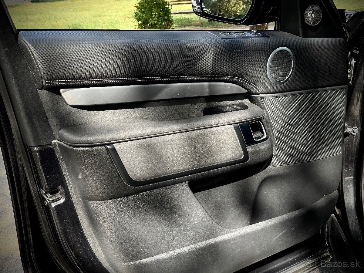 LAND ROVER DISCOVERY 3.0D R-DYNAMIC - 13