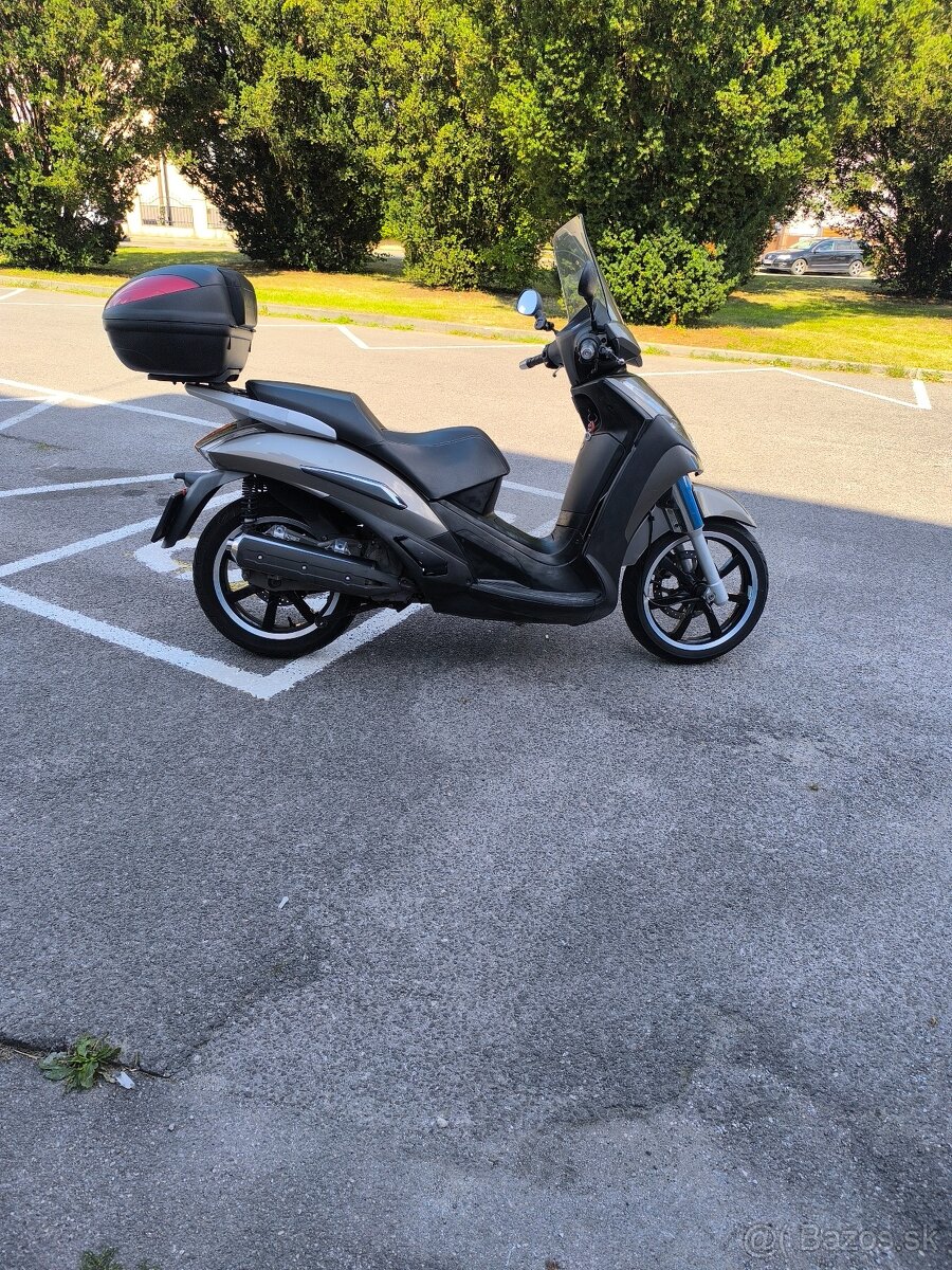 Predám skúter Peugeot Geopolis 125 11 kw - 13