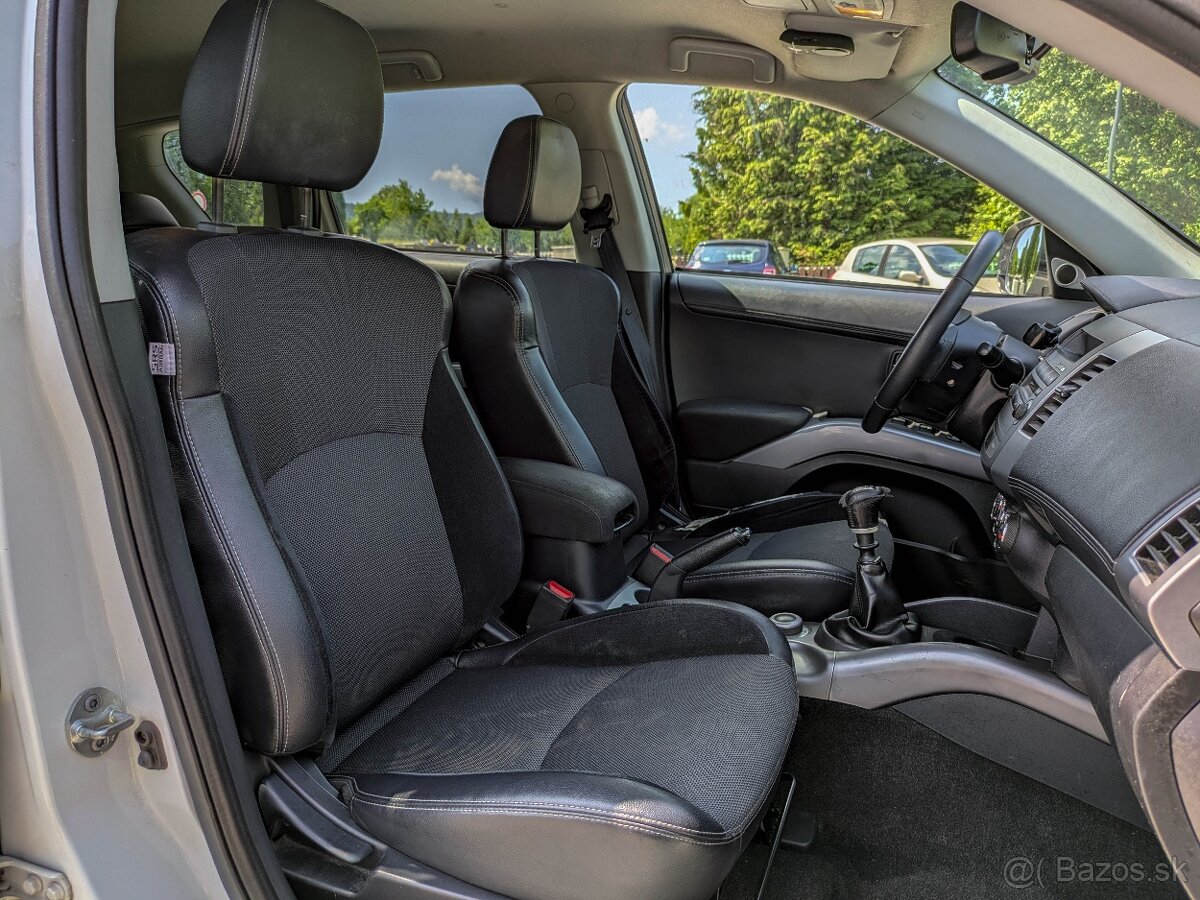 Mitsubishi Outlander 2.2 DI-D 130kW Intense+, 4x4, 7-miestne - 13