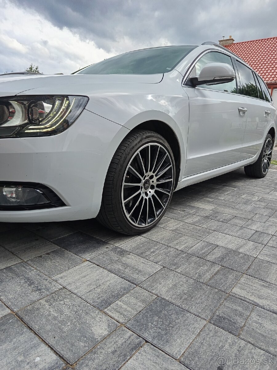 Predám Superb 2.0 tdi dsg 2015 - 13