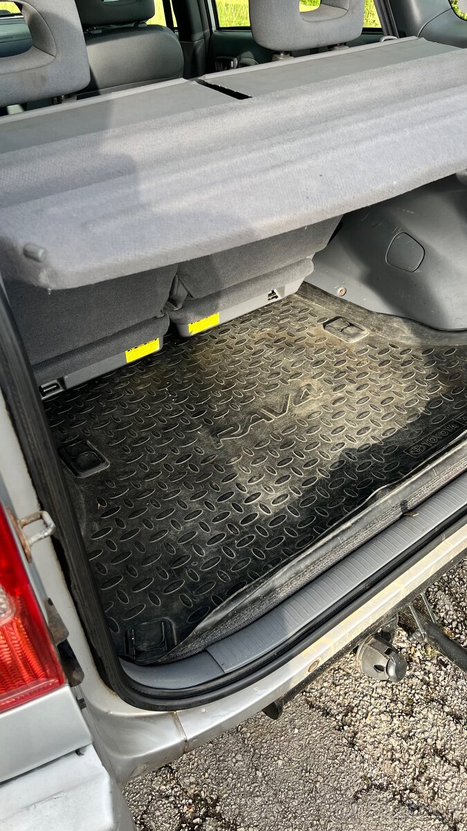 Toyota Rav4 4x4 2.0d4d - 13