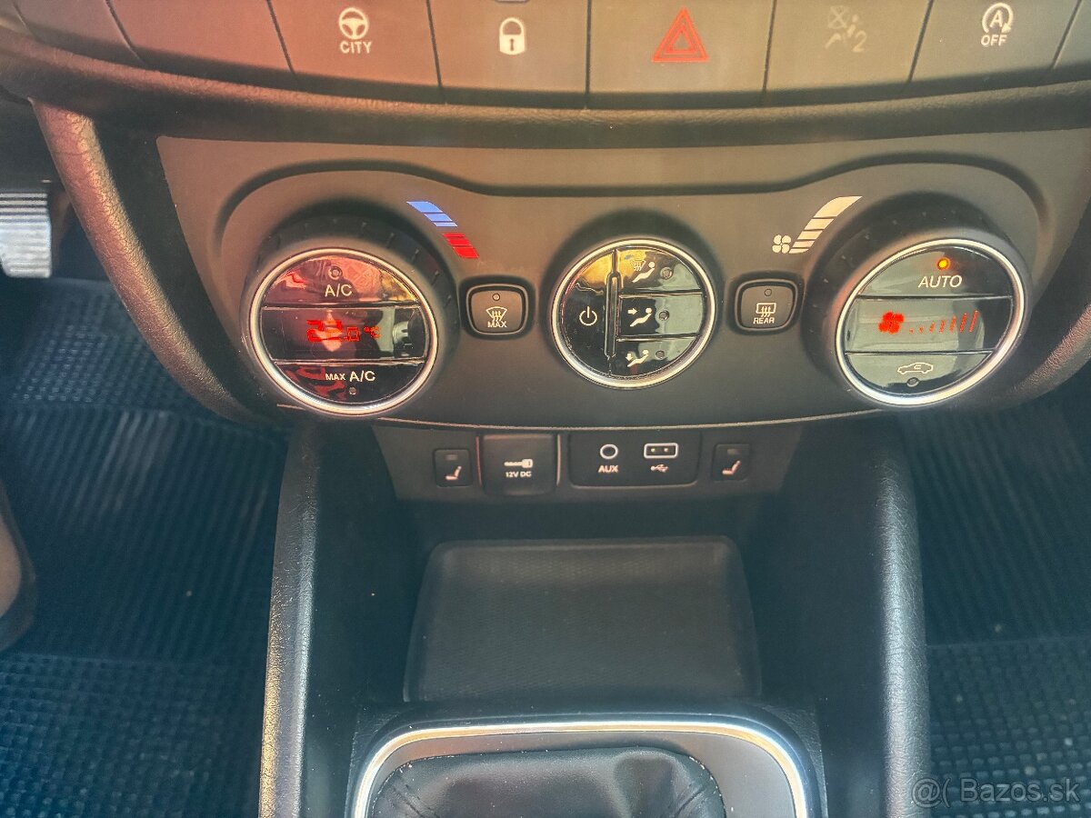 Fiat tipo 1.6 MultiJet, 88kW, 2017, hatchback - 13