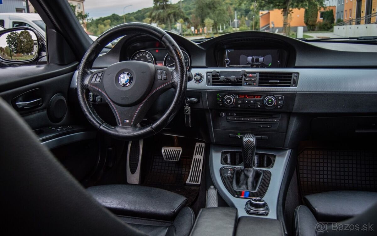 BMW 330xi xDrive E91 200kw - 13