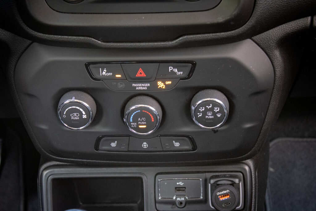 Jeep Renegade 1.0 GSE NightEagle 88kW - 13