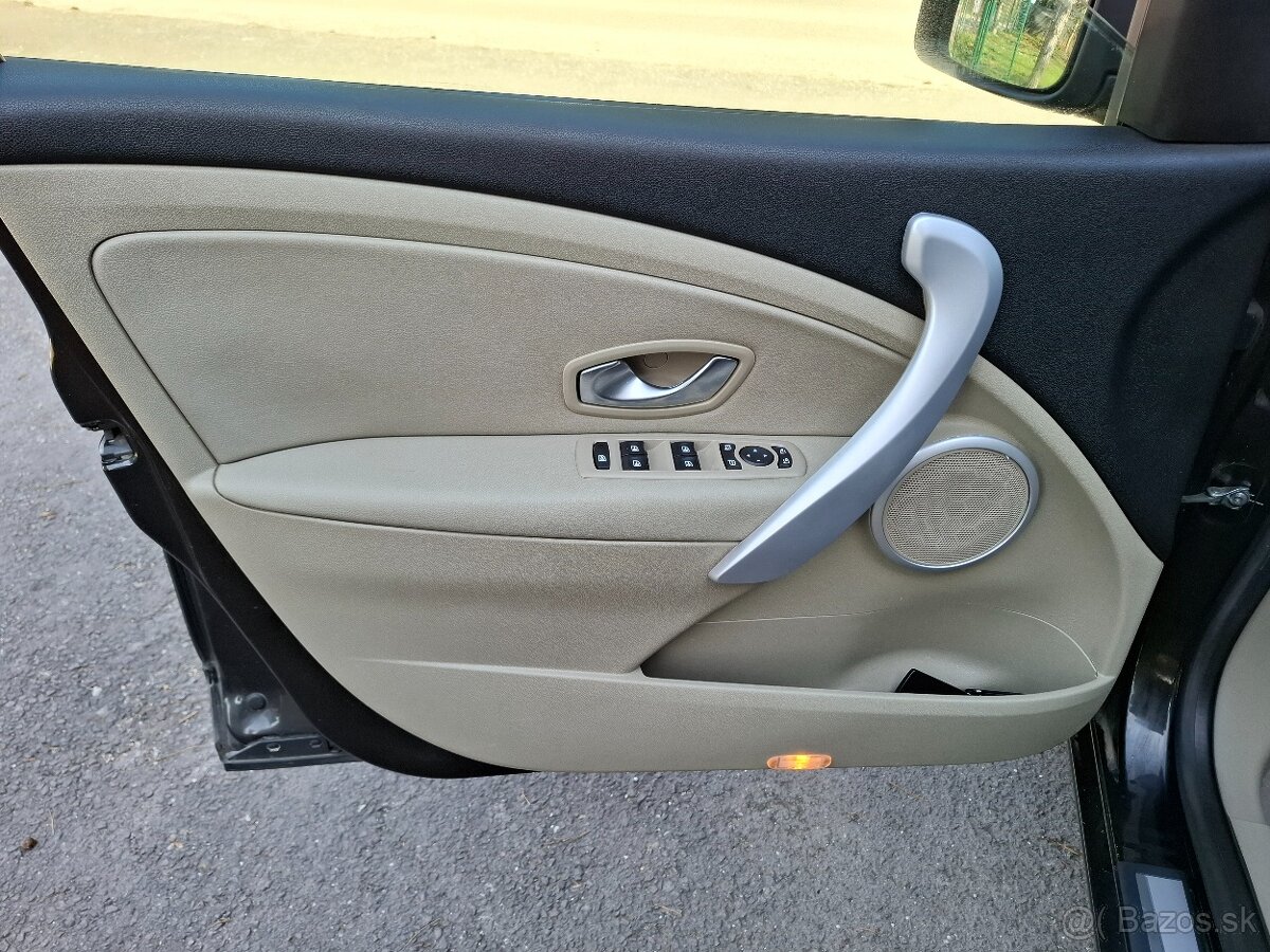 Renault Fluence 1.6 benzin privilege - 13