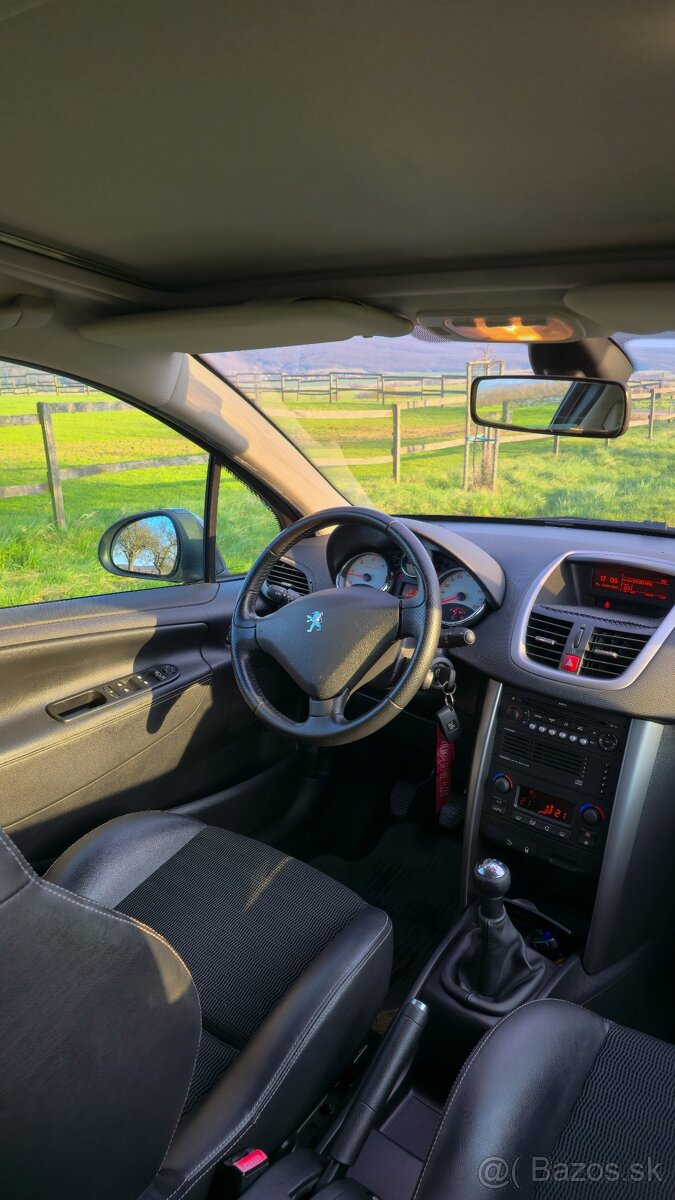 Peugeot 207sw 1.6hdi - 13
