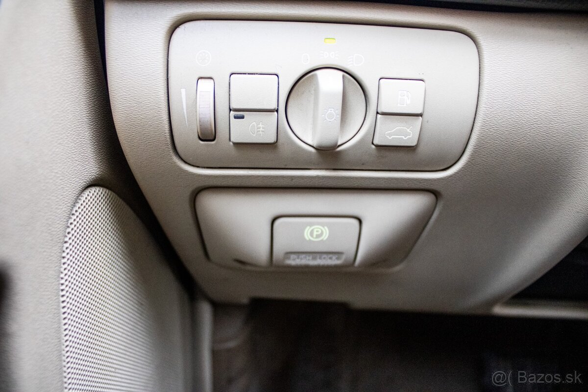 Volvo XC60 2011 - 13