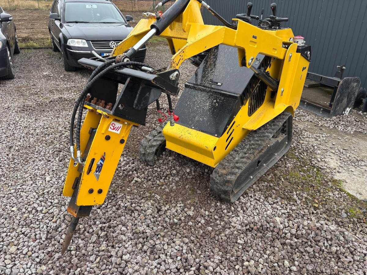 Mini nakladac 2024 - 13