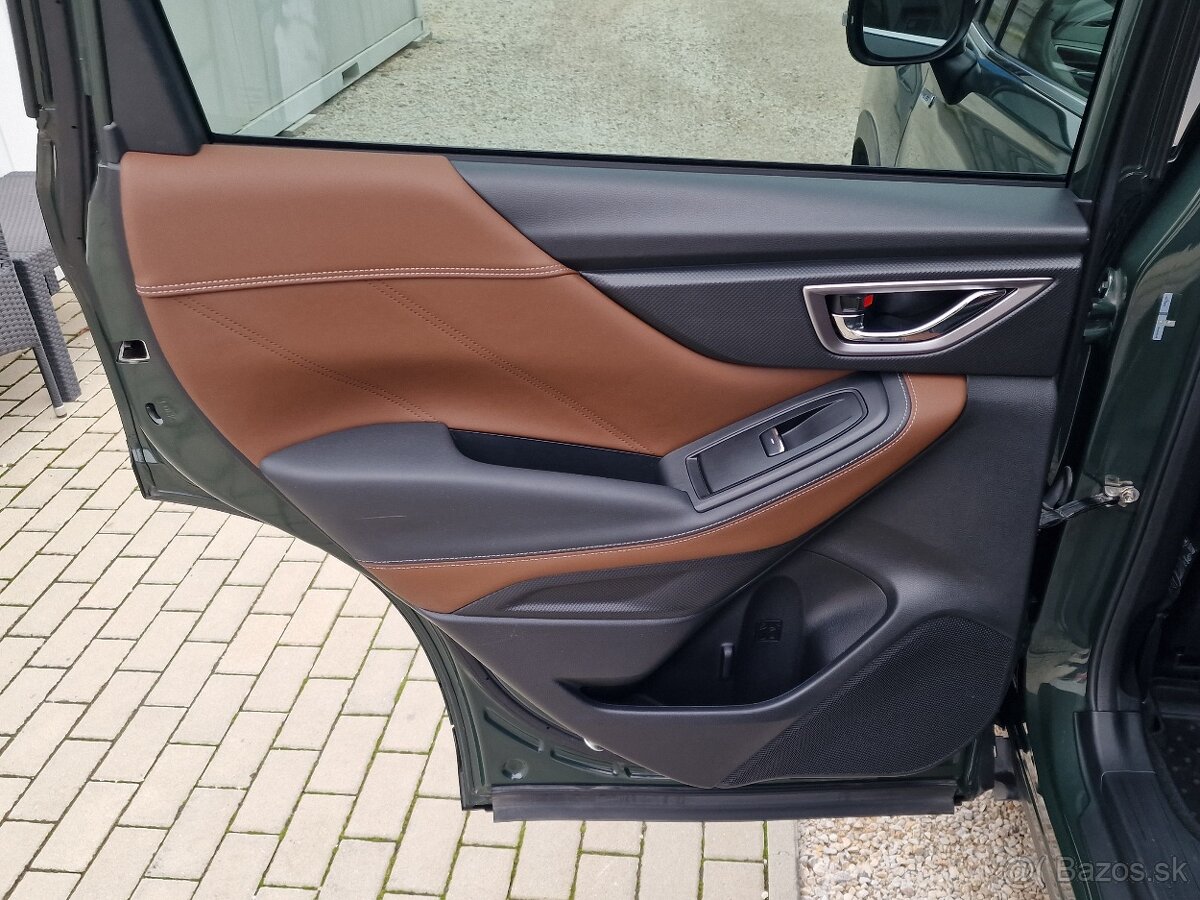 SUBARU FORESTER 2.0I-S E-BOXER MHEV STYLE / ODPOČET DPH - 13