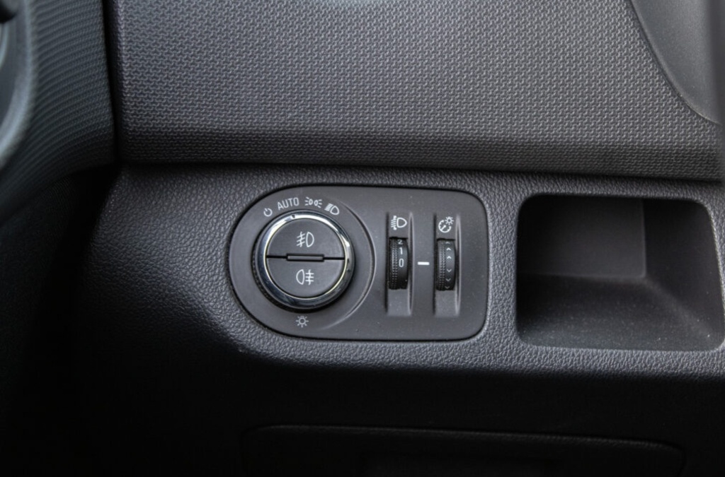 Opel Meriva 1.4 turbo Drive MT/6 - 13