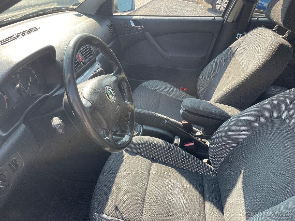 SKODA OCTAVIA COMBI 1 1.9TDI 4X4 2003 - 13