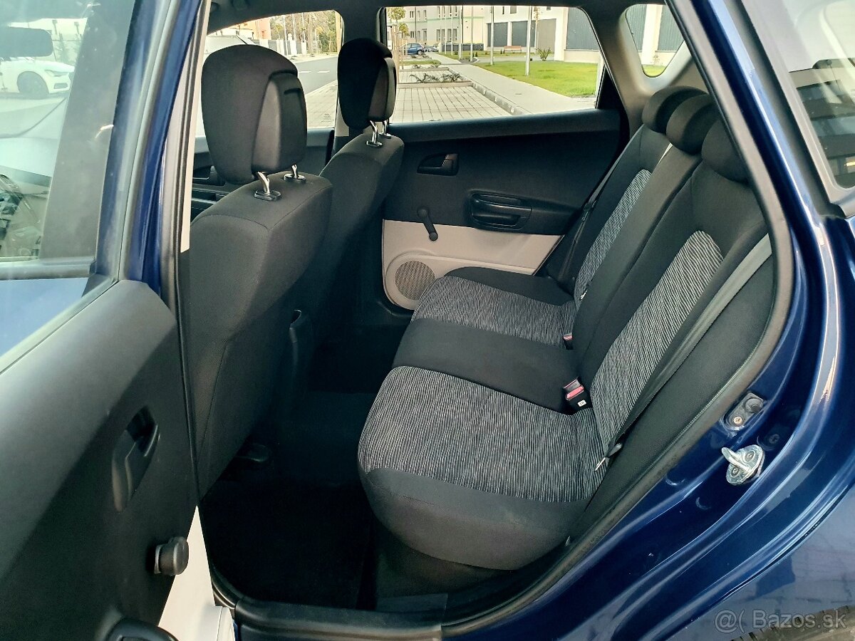 Kia Ceed 1.4 benzin 77kw - 13