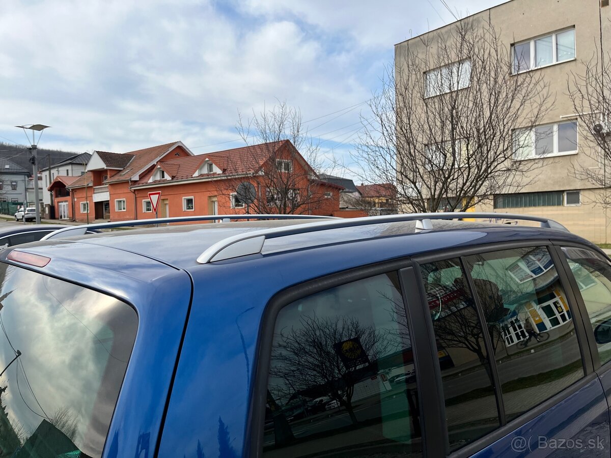 VW Touran benzin - 13