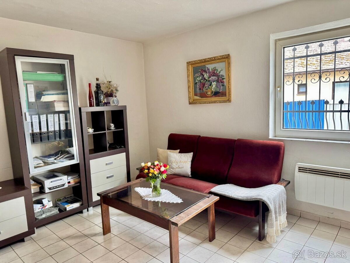 NA PREDAJ: Rozsiahla polyfunkčná budova, Pravenec - 13