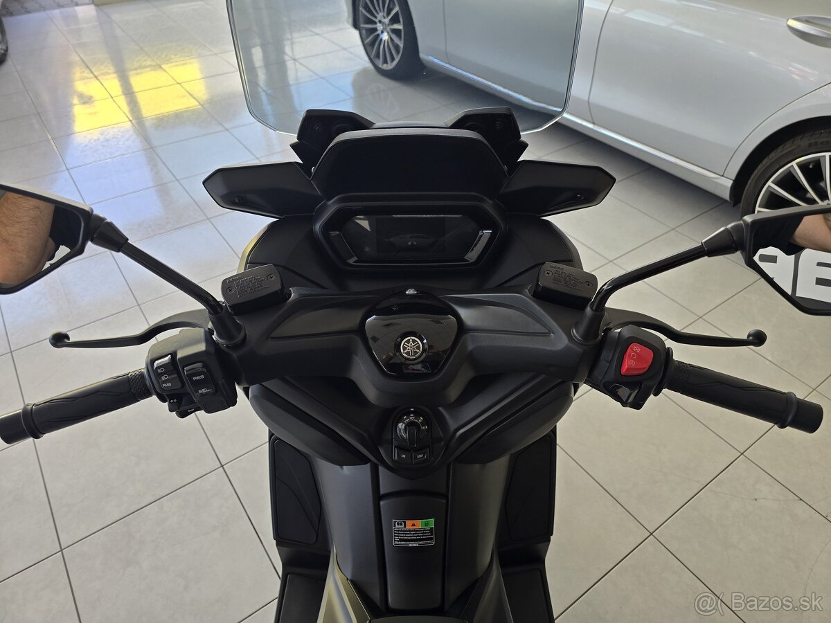 Yamaha X-Max 300 - 13