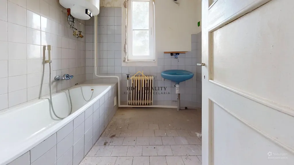 HD REALITY, predaj jedinečného domu v srdci Banskej Štiavnic - 13