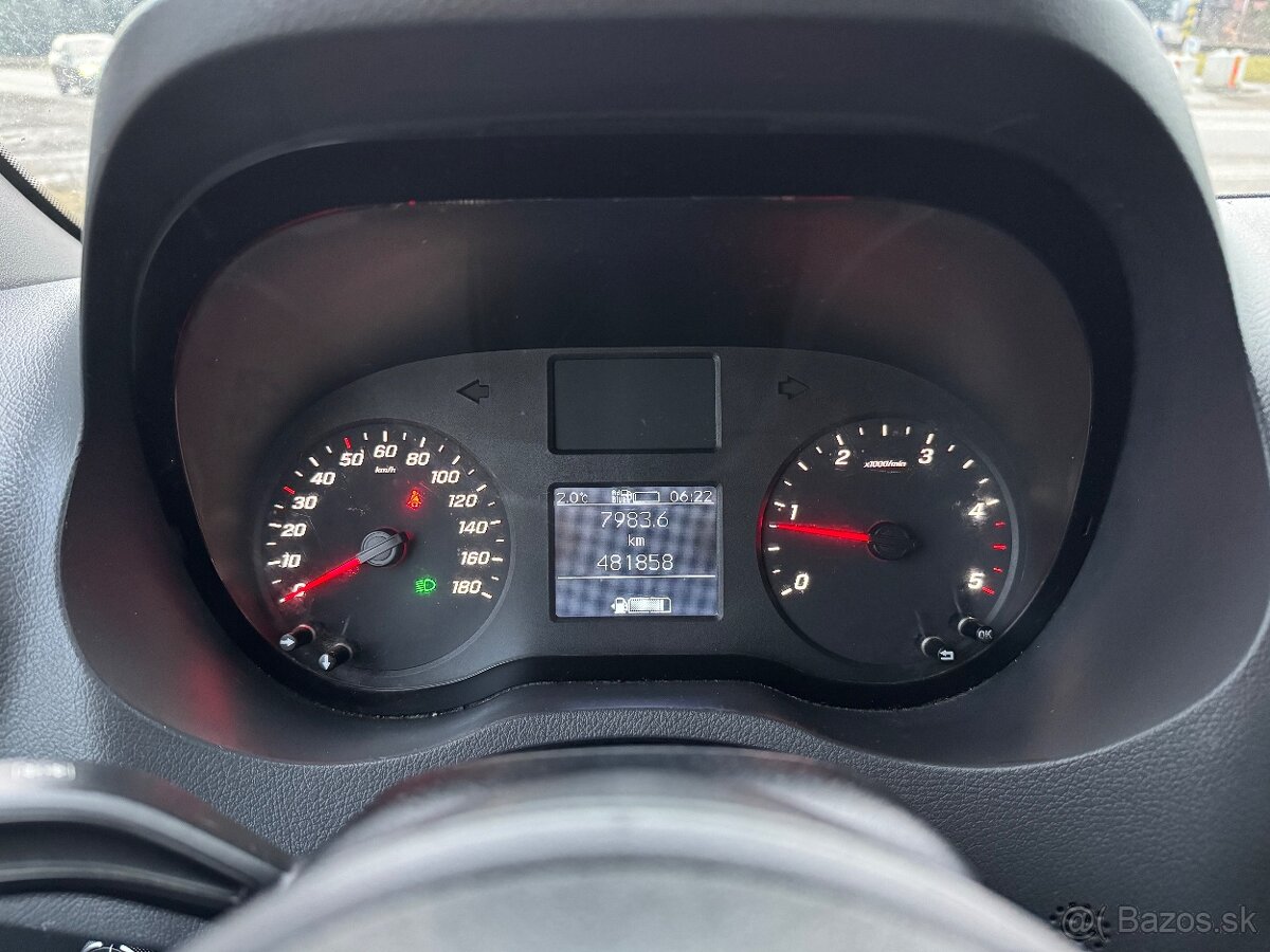 Predám MERCEDES BENZ SPRINTER 2.2 120kw 2018 - 13