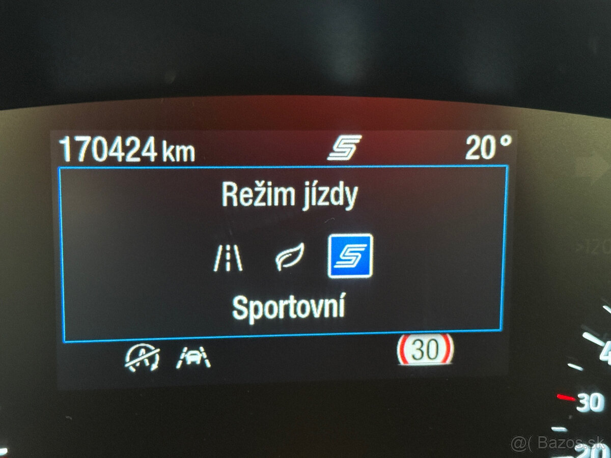 Ford Focus Kombi 1.5 TDCi EcoBlue Trend - 13