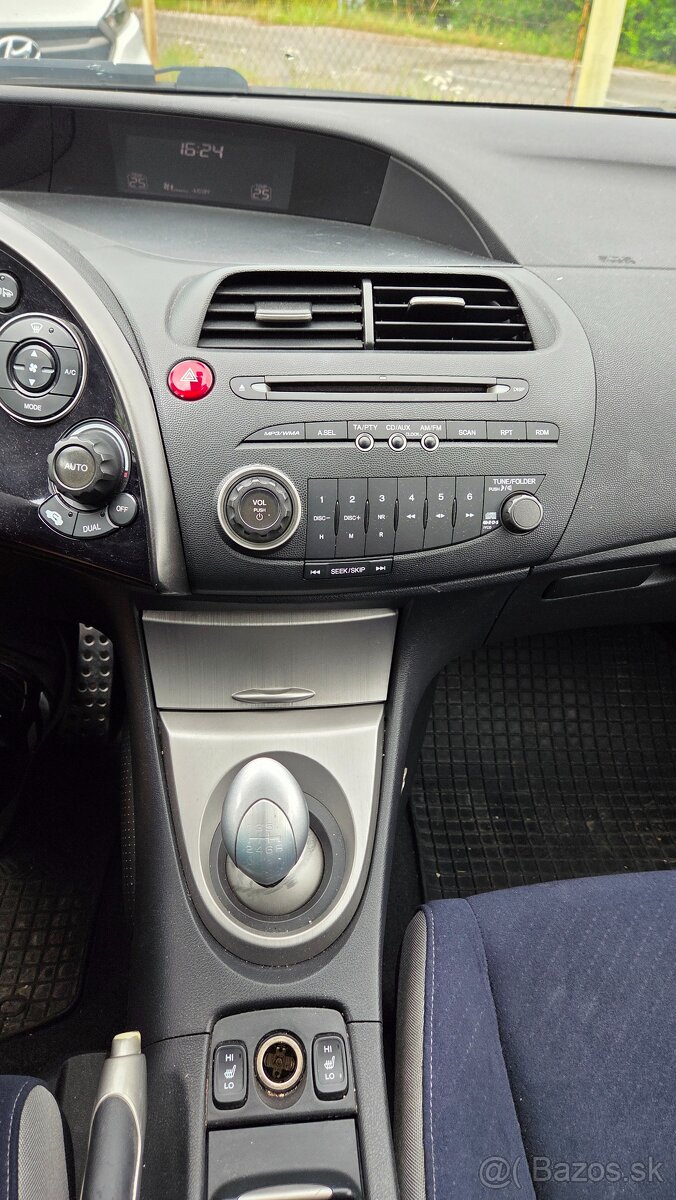 Honda Civic 1.8i VTEC EXLUSIVE kup.SR - 13