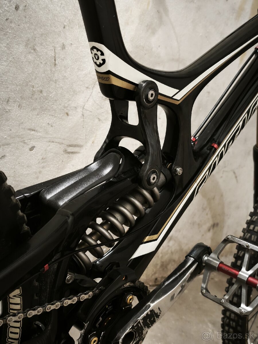 Santa Cruz v10.4 Carbon - 13