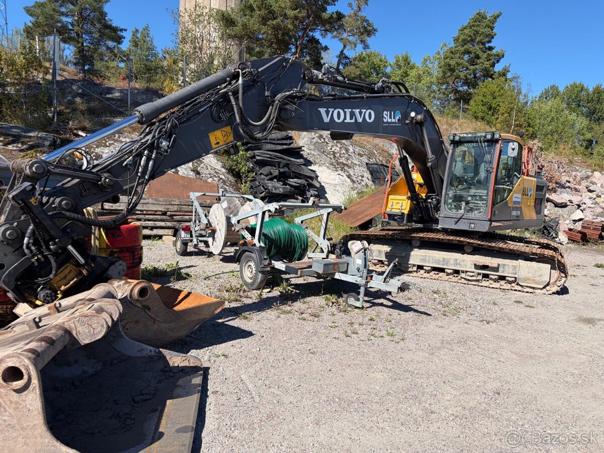 Pásový bagr Volvo EC 220 EL - 13