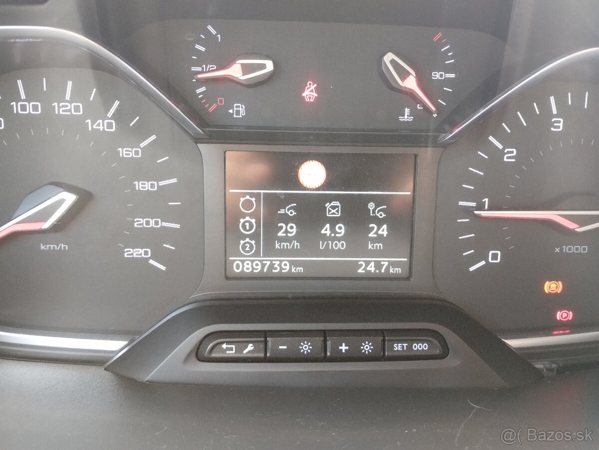 Peugeot Rifter 1.5 BlueHDi 100 Allure - 13