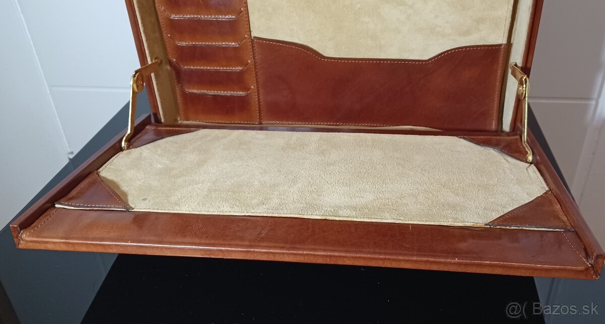 Luxusný kožený kufrík - 13