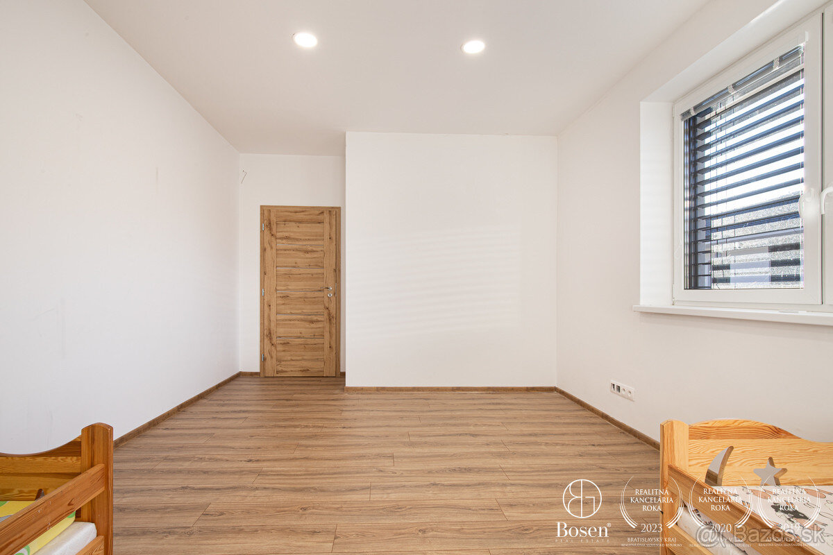 BOSEN | PRENÁJOM 3-izbový byt v rodinnom dome - Veľké Dvorní - 13