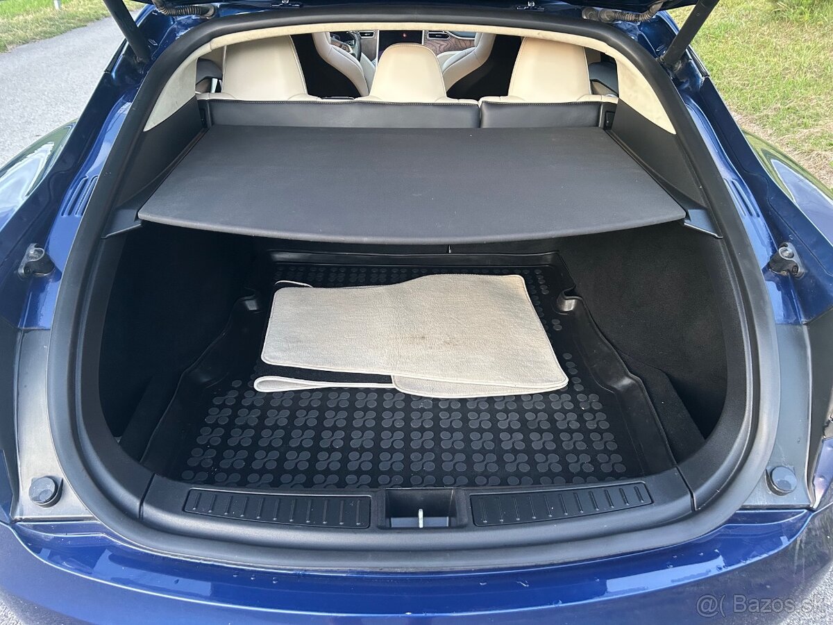 TESLA model S75 - 13